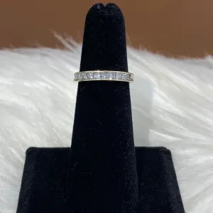 10K Yellow Gold Diamond Luxury Engagement Ring Ct Dia / 2.3gr / Size 5