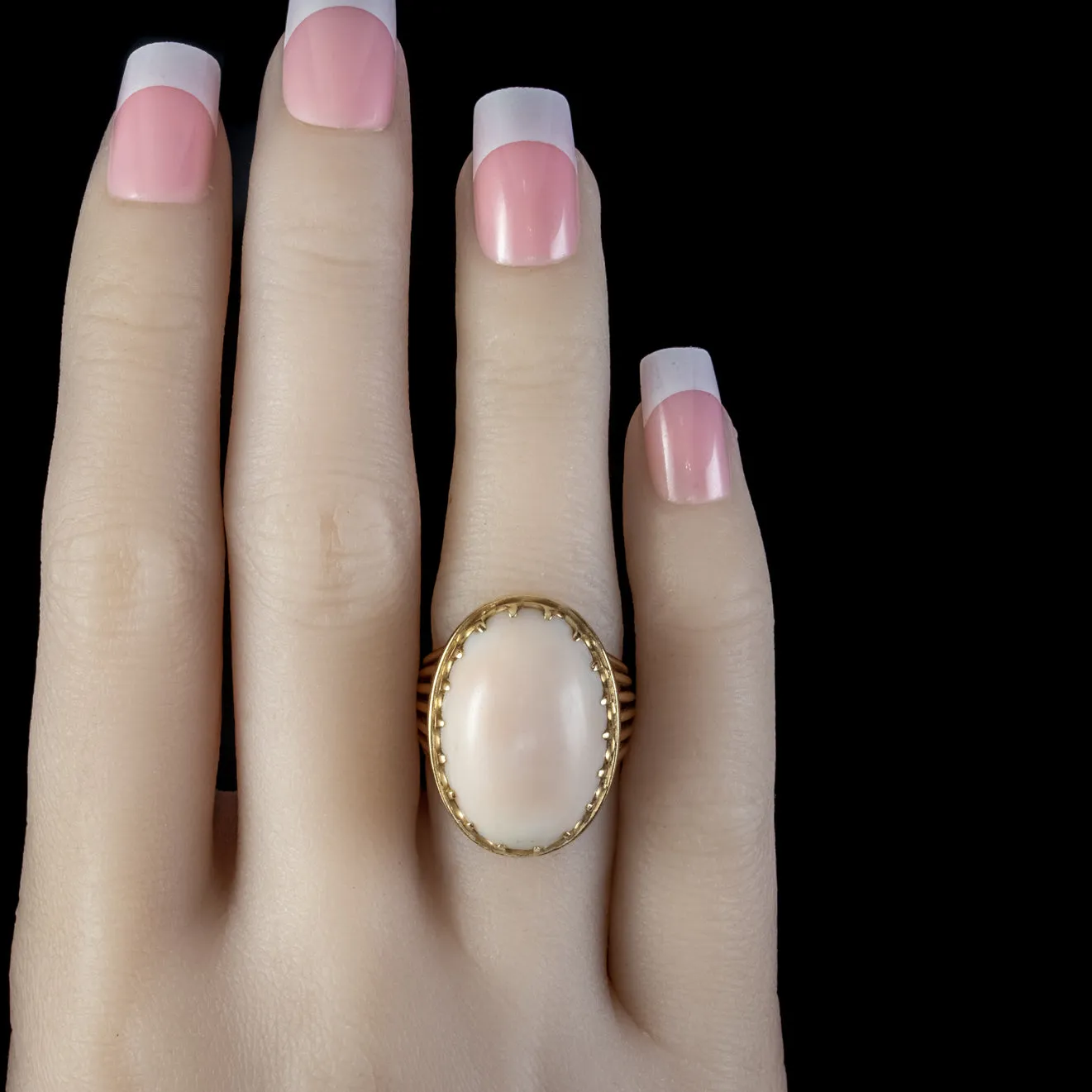 Antique Victorian Angel Skin Coral Ring 18ct Gold Circa 1880