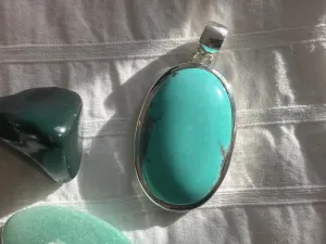 Arizona Turquoise Naevia Pendant - Long Oval