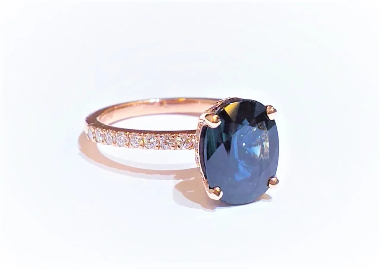 Blue sapphire and Diamond Statement Ring in 14k Rose Gold