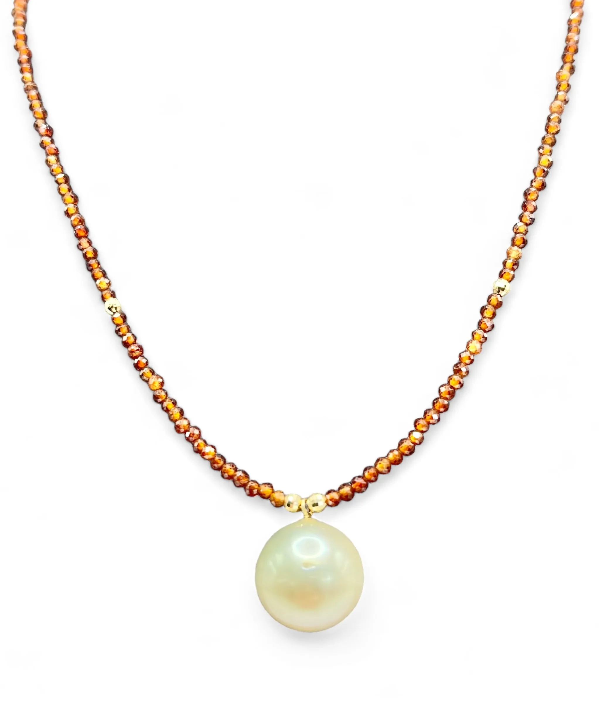 CHAMPAGNE SOUTH SEA PEARL GARNET