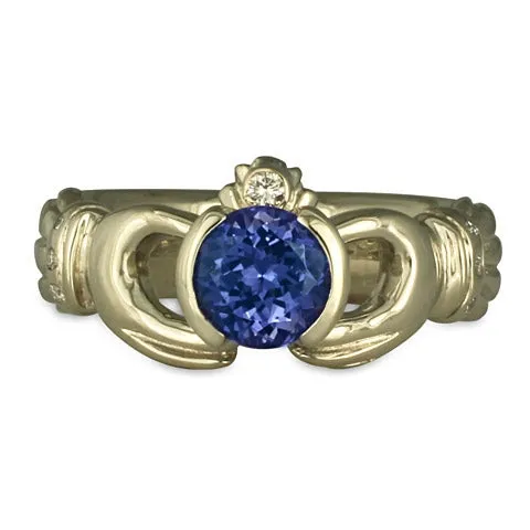 Claddagh Ring with Sri lankan Sapphire