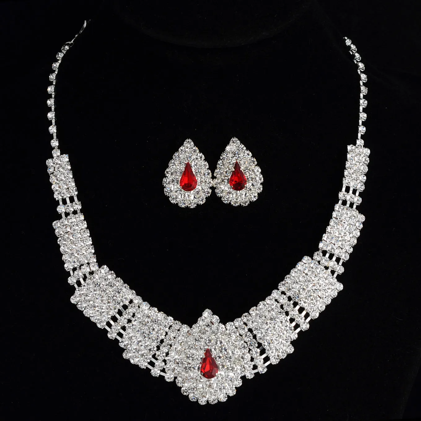 Exaggerated Full Drill Bridal Suite Necklace