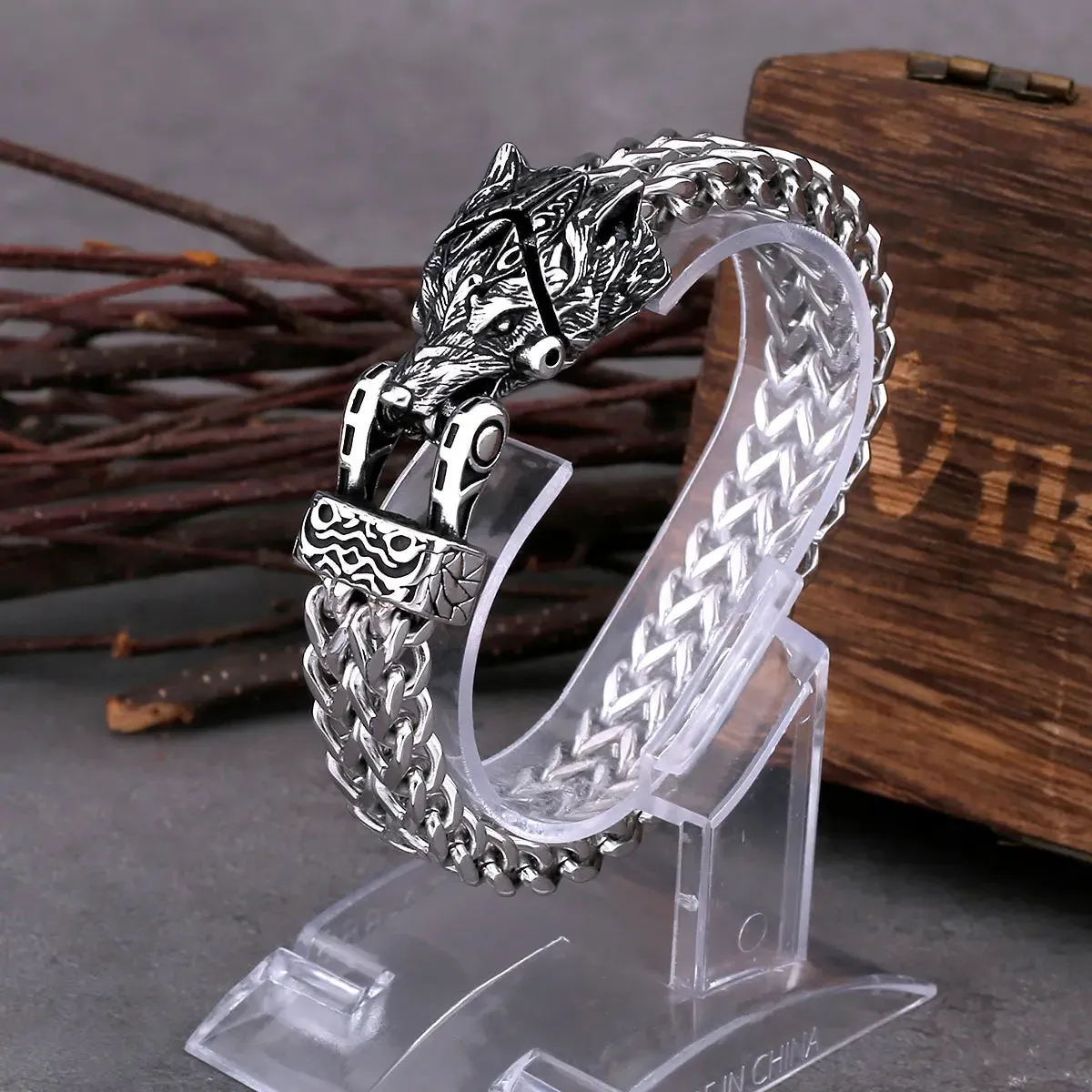 Fashionable Nordic Wolf Head Stainless Steel Viking Bracelet