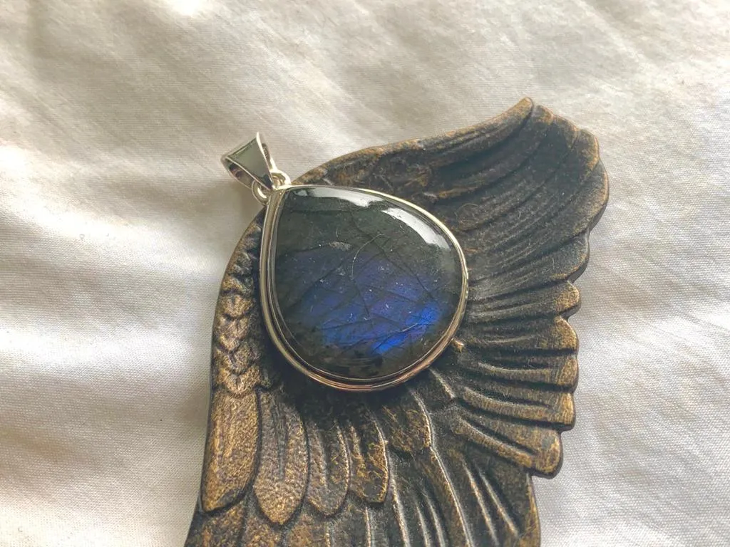 Labradorite Brea Pendant - Chunky Teardrop