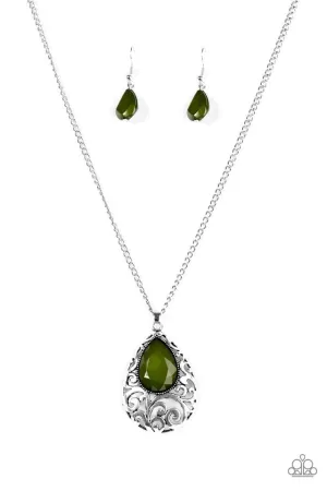 Paparazzi Necklace ~ Voguish Vanity - Green