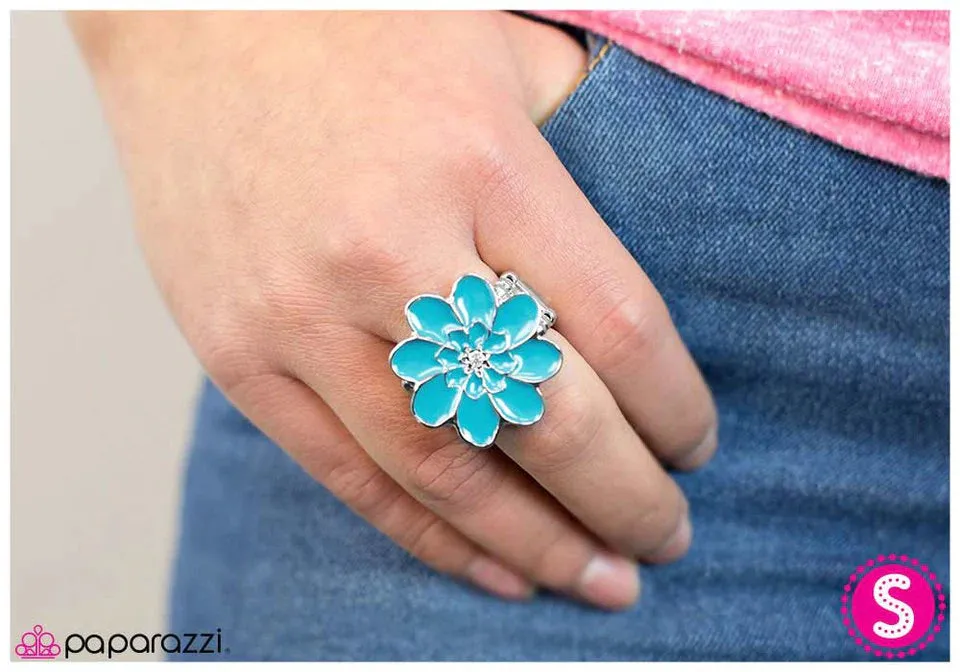 Paparazzi Ring ~ Spring Fling - Blue